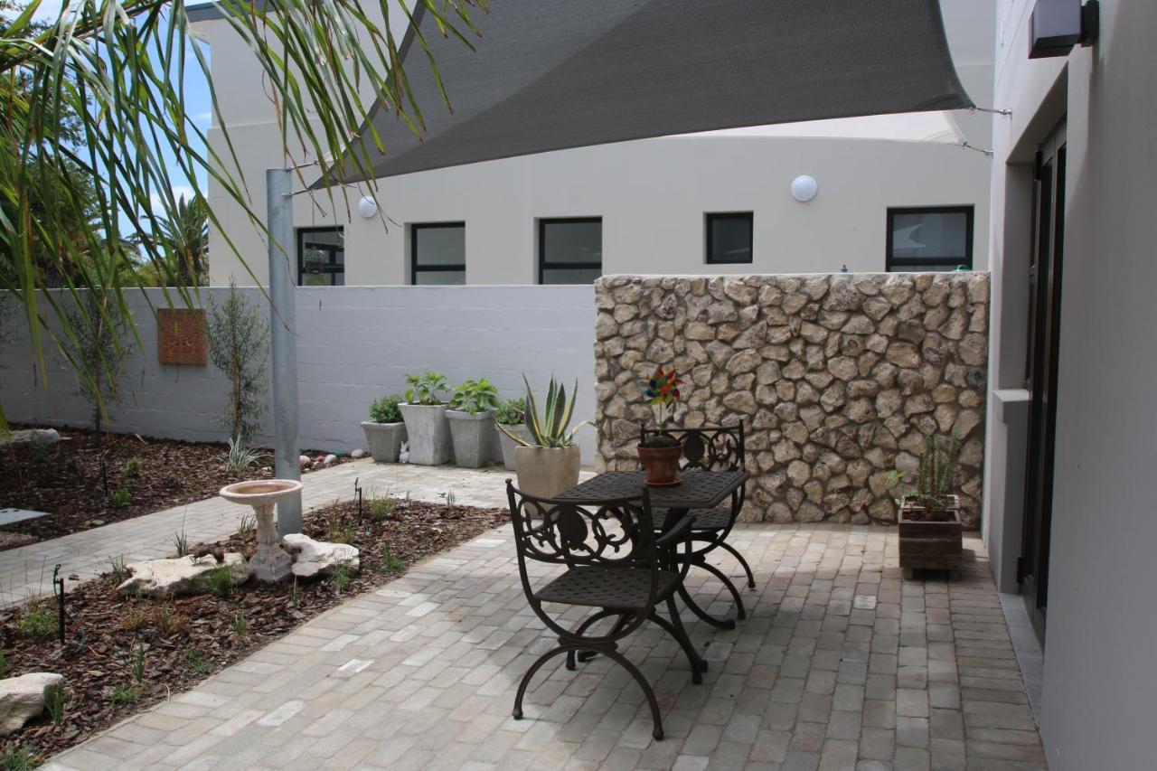 Albatross Guesthouse Langebaan Exterior photo
