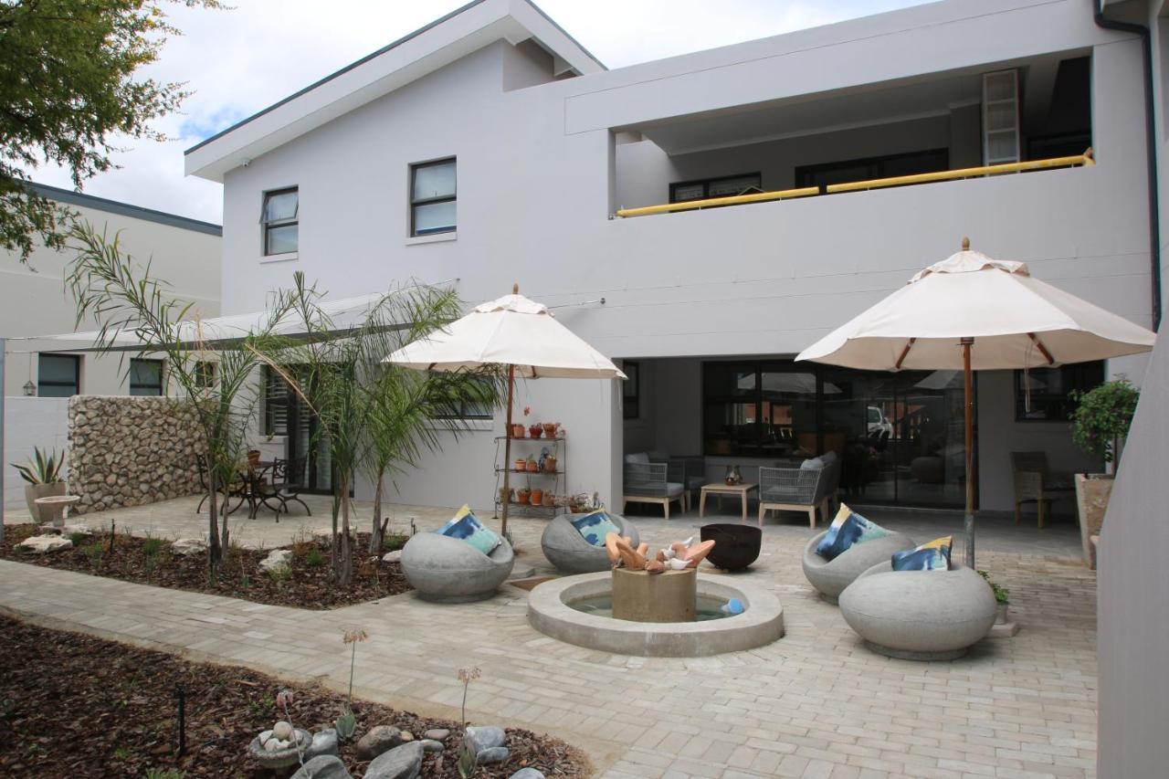 Albatross Guesthouse Langebaan Exterior photo
