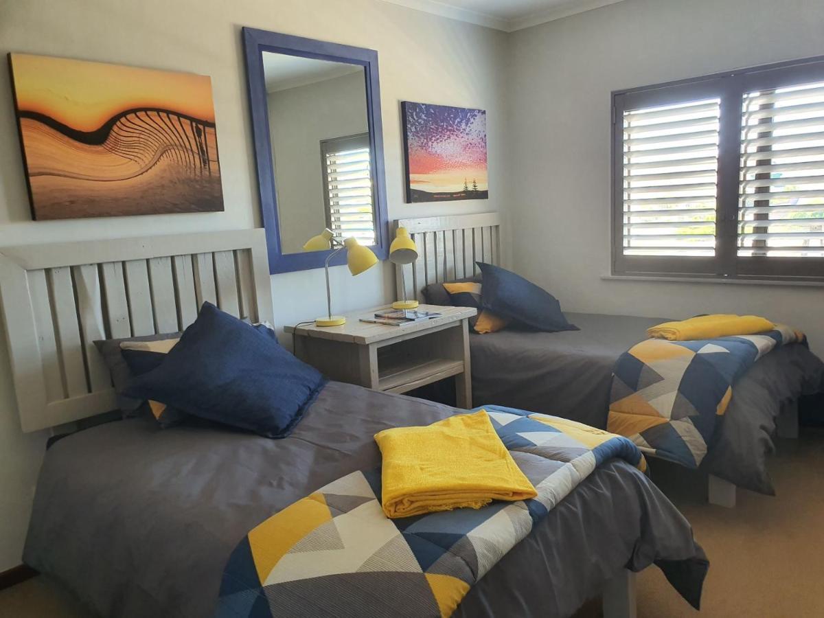 Albatross Guesthouse Langebaan Exterior photo