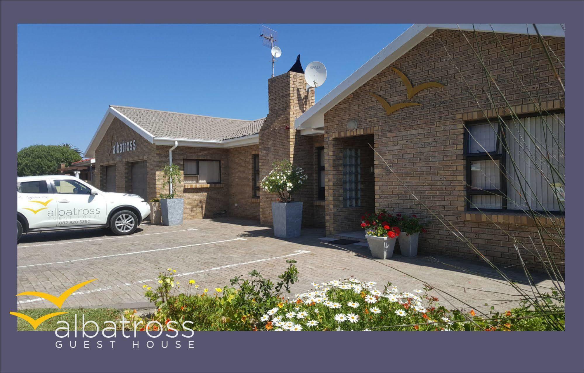 Albatross Guesthouse Langebaan Exterior photo